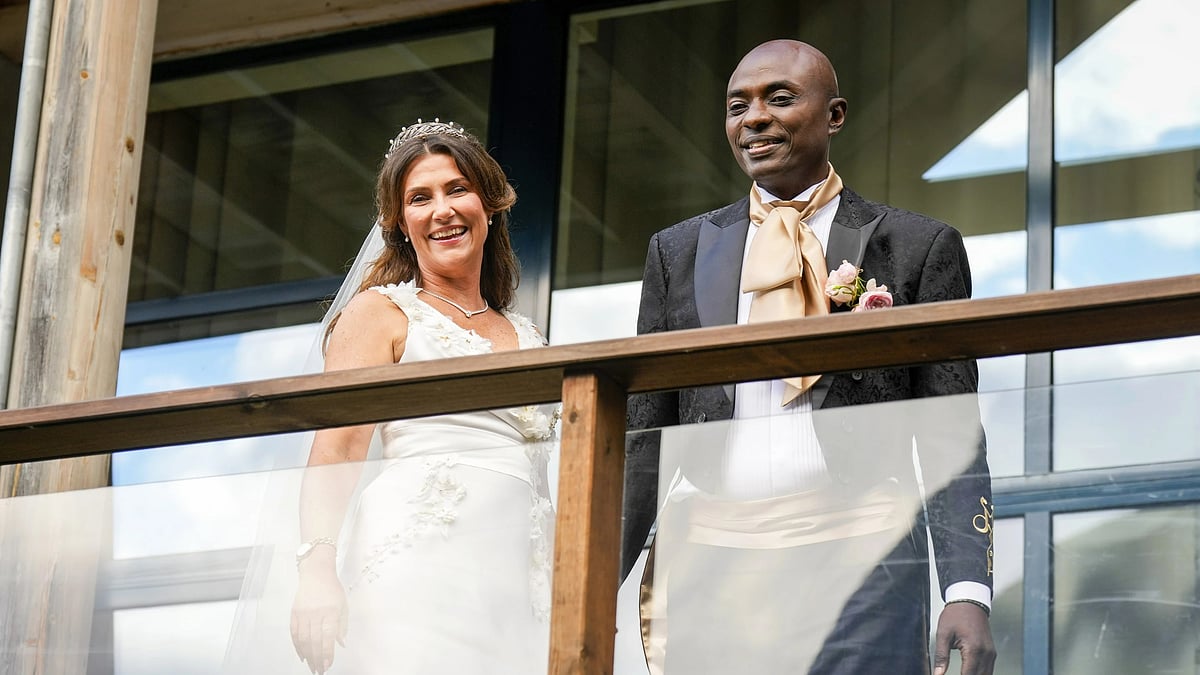 AP : Princess Märtha Louise of Norway married American shaman Durek Verrett.